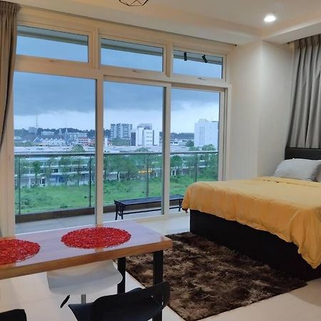 Premium Couple Suite @ Riverine Kuching Exterior photo